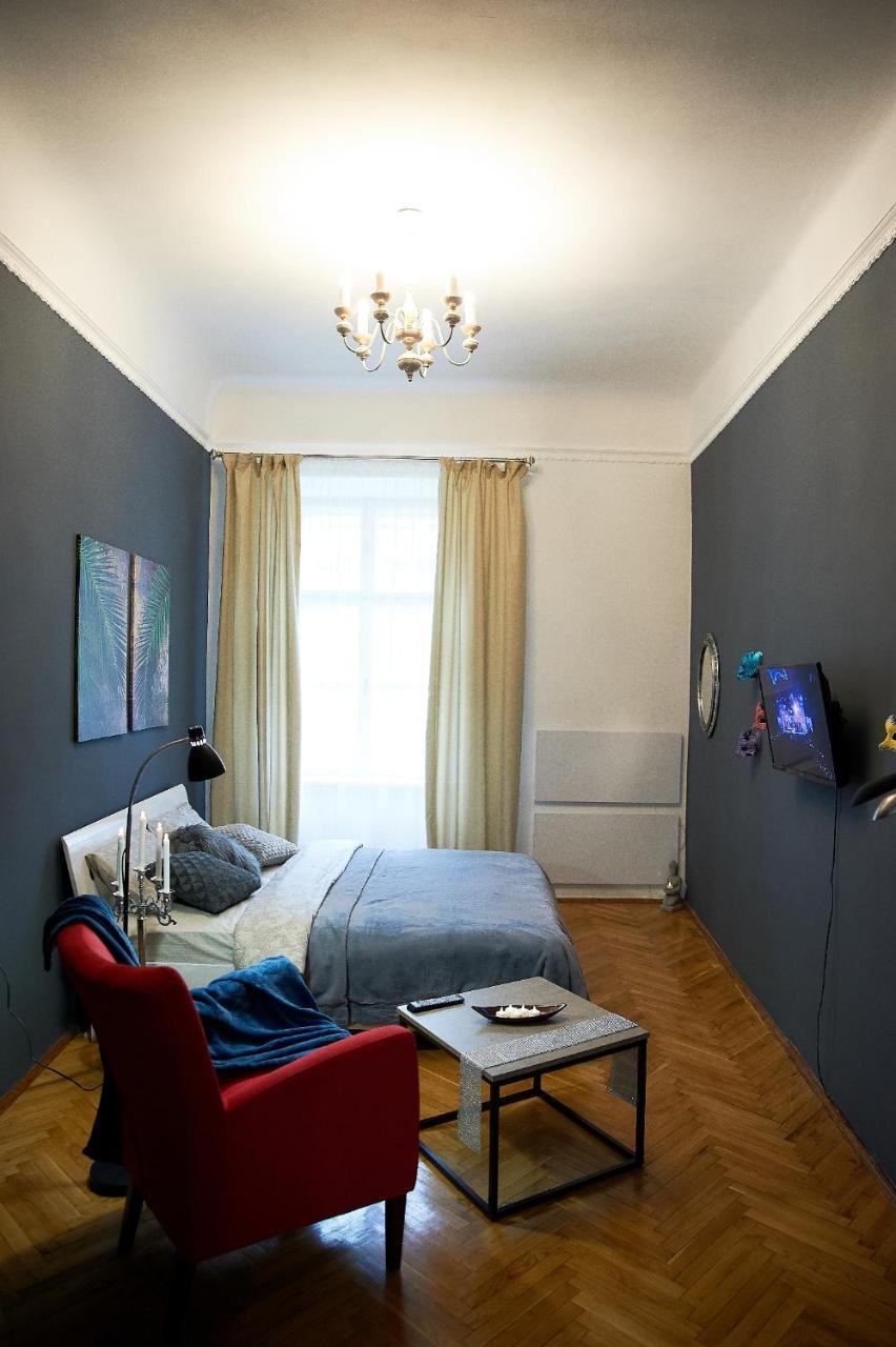 Stylish Apartments In The Center Lviv Exteriör bild